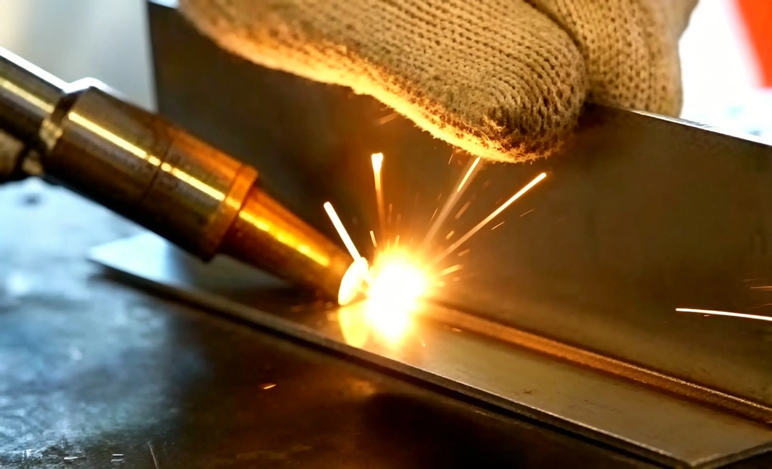 Laser Welding Fixes Thin Metal Distortion Issues 1 1776323445770 图片高清修3复 63